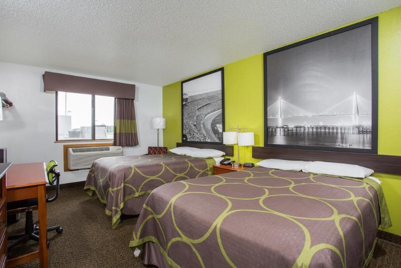 Econo Lodge Franklin Bagian luar foto